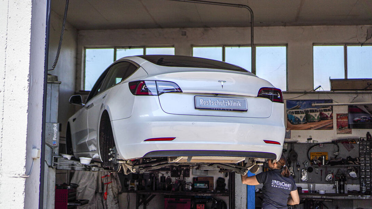 Rost am Tesla schon nach 300 Kilometern